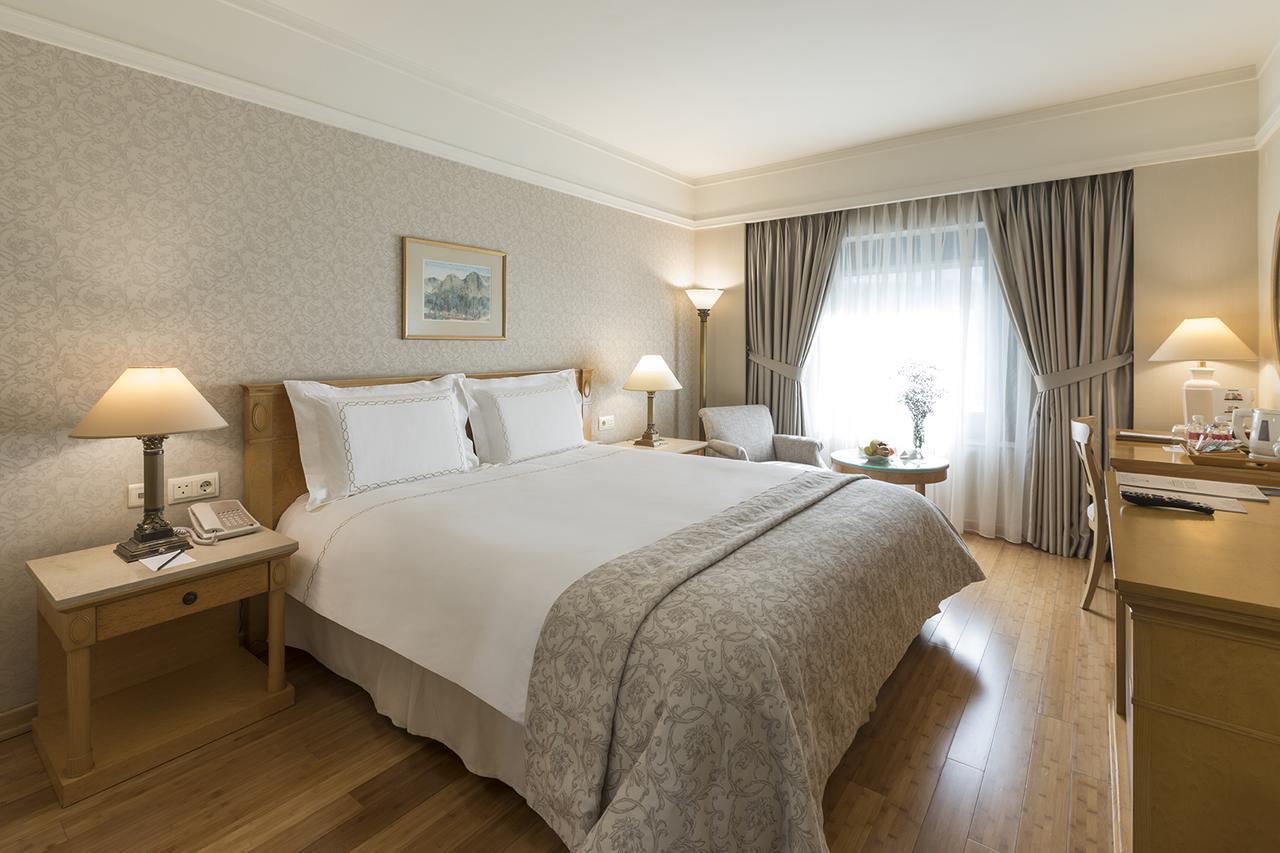 Zorlu Grand Hotel Трабзон Екстериор снимка