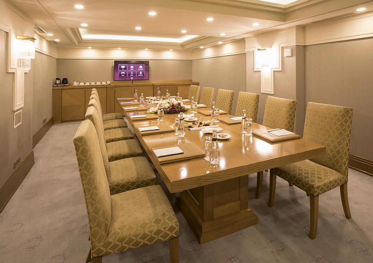 Zorlu Grand Hotel Трабзон Екстериор снимка